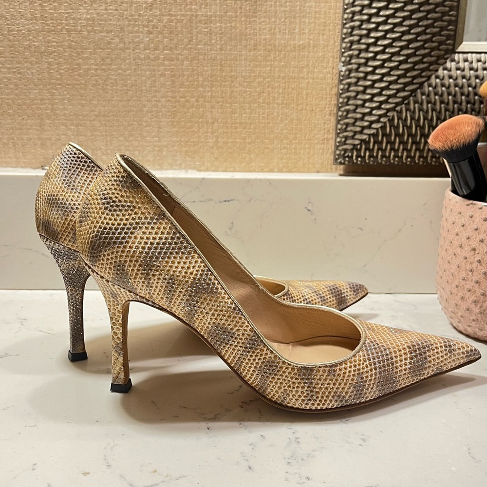 Manolo Blahnik Pumps